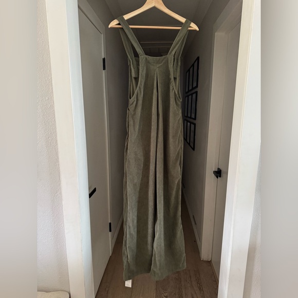 NWT | CUPSHE | Green Corduroy Square Neck Jumpsuit | Sz S - Picture 5 of 9